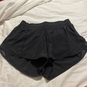Lululemon black hotty hot shorts